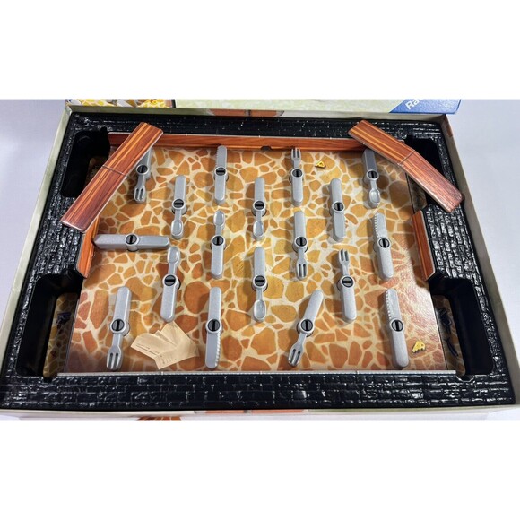 Bugs in the Kitchen Game Ravensburger 2018 Complete with Special Hexbug Tested - Picture 3 of 14